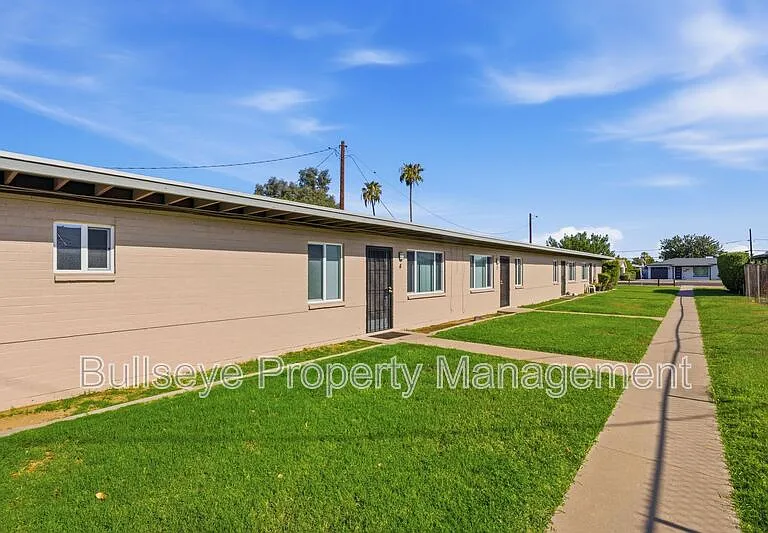 1921 E Osborn Rd — Photo 2