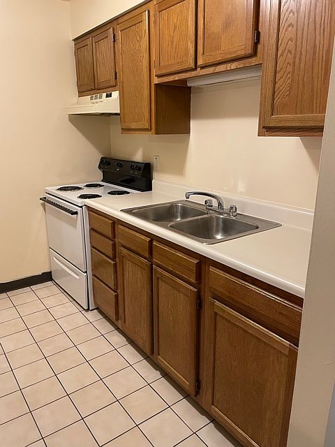 2nd image of 389 E 12th Ave #323
