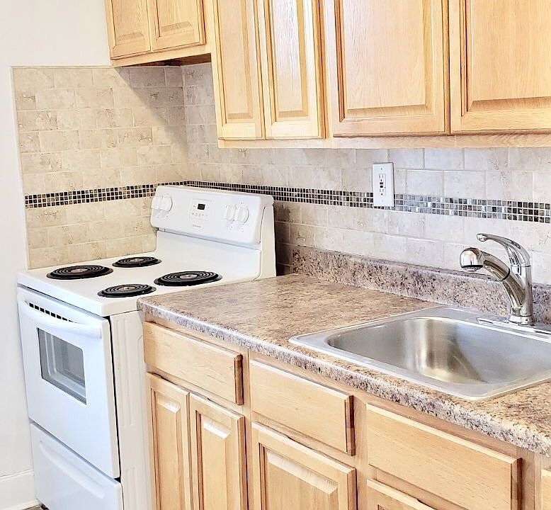1st image of 2303 28th Ave APT 4B