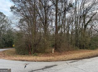 1226 N Forest Ave, Hartwell, GA 30643