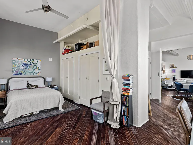 2200 Arch St #28-804 — Photo 10