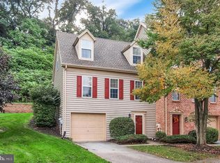 703 Skyview Dr, York, PA 17406