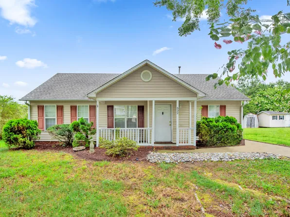 632 Waterford Dr, Clayton, NC 27520