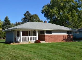 5420 W Nokomis Rd, Brown Deer, WI 53223