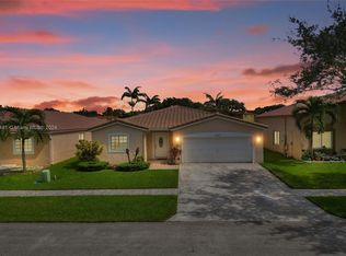 10237 SW 23rd Ct, Miramar, FL 33025