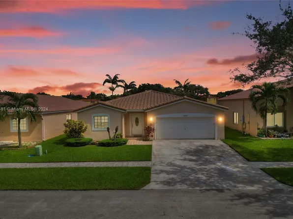 10237 SW 23rd Ct, Miramar, FL 33025
