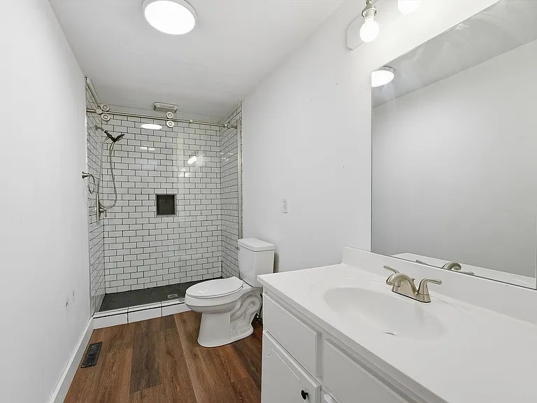 303 Blount St — Photo 9