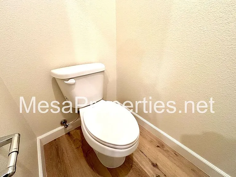 12594 Ava Loma St — Photo 27
