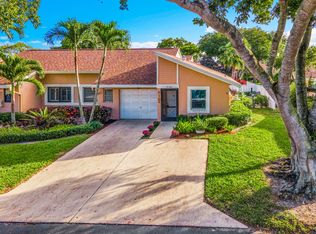 8182 Springtree Rd, Boca Raton, FL 33496