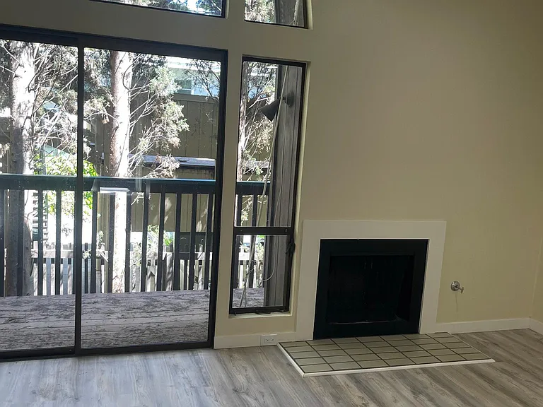 3639 Walnut St #8 — Photo 4