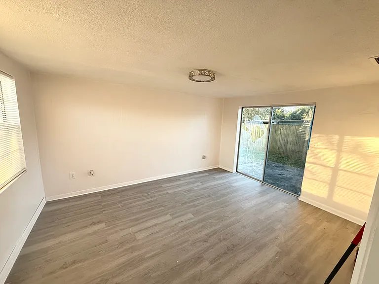 7535 Betula Dr — Photo 10