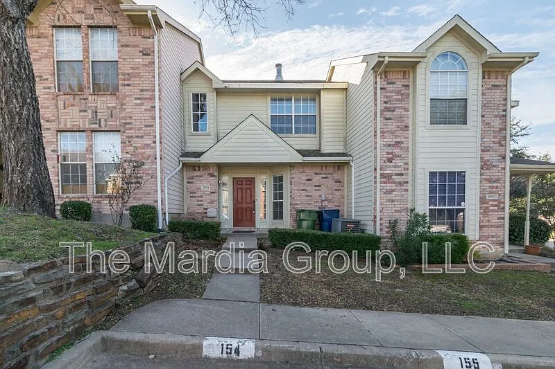 3 bed, 2.0 bath, 1535 sqft, $1,850 — Photo 2
