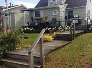 38 Fire Rd, Oak Beach, NY 11702