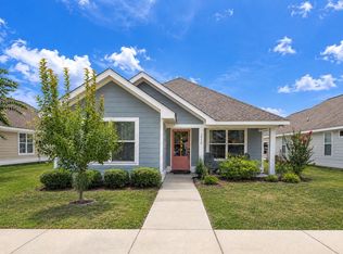 326 Mount Pleasant Dr, Hattiesburg, MS 39402