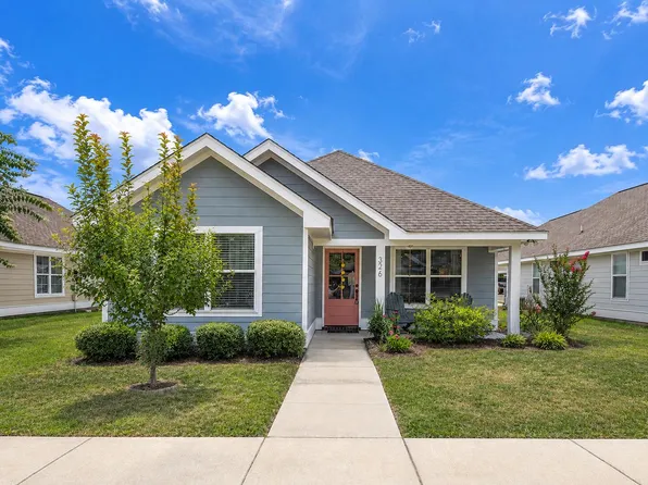 326 Mount Pleasant Dr, Hattiesburg, MS 39402