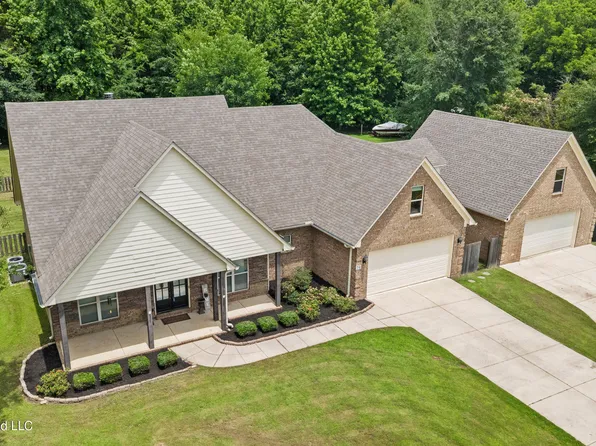 74 Vance Cv, Byhalia, MS 38611