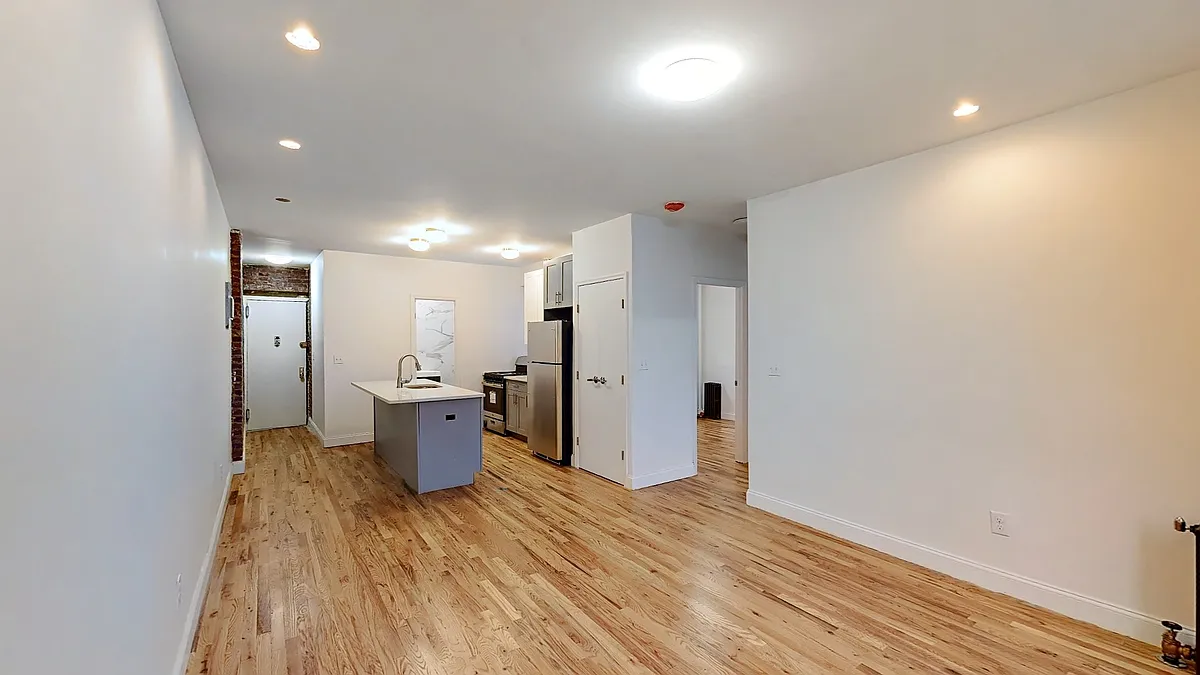 Building Photo - 3805 Review Pl #5B