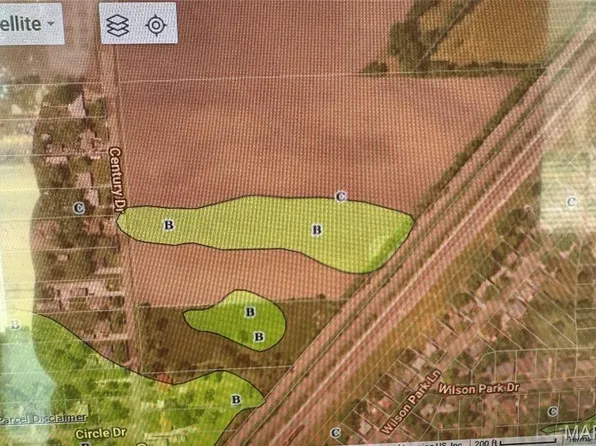 Century Dr, Granite City, IL 62040