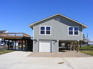 17 Trout Ln, Freeport, TX 77541