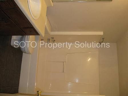 5th image of 2834 Whitener St