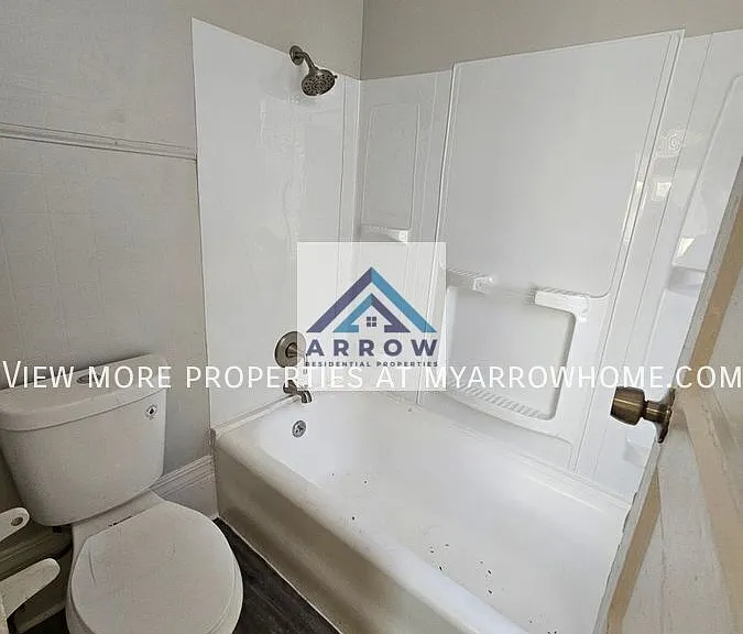 1632 Dewey Ave — Photo 8