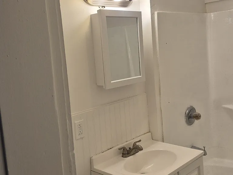 195 Francis Ave #4 — Photo 7