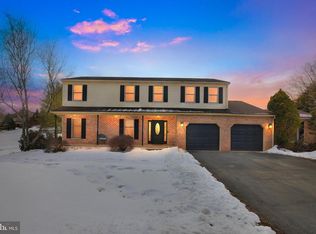 4744 Welby Dr, Schnecksville, PA 18078