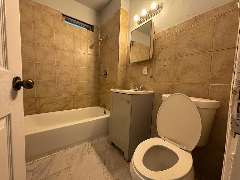 24 Vermont St #3 — Photo 6