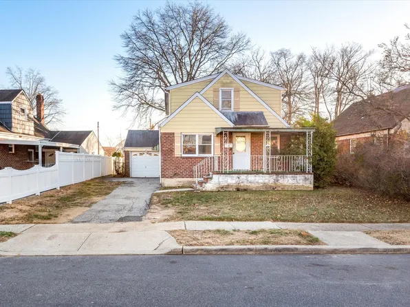 69 Ruby Street, Elmont, NY 11003