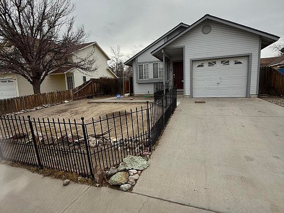 2nd image of 285 Amanda Ln