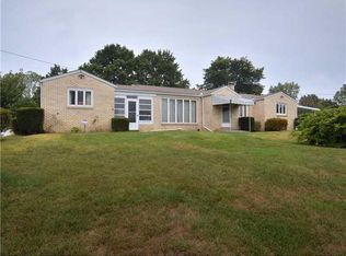 325 Pinevue Dr, Monroeville, PA 15146