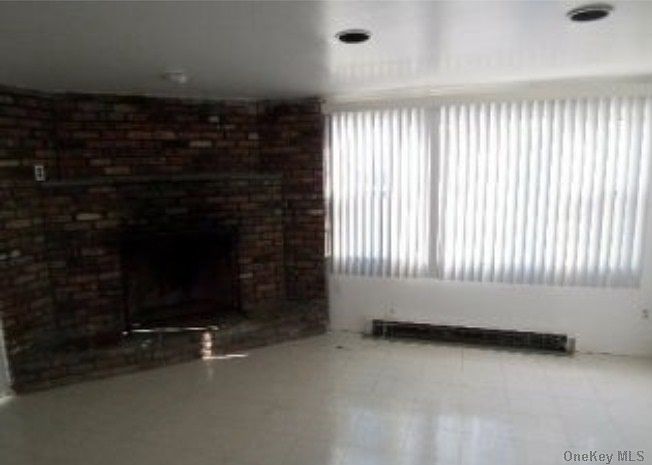 2nd image of 29 Ford Dr