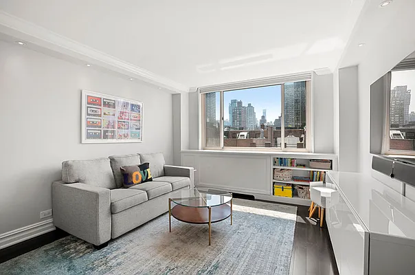 Sold by Corcoran | media 21