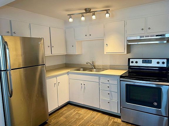 4th image of 7200 Tennyson St APT 3