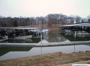 5299 Bay Village Dr, Athens, AL 35611