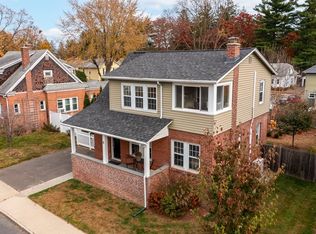 8 Orchard St, Holyoke, MA 01040