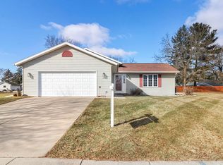 533 Lewellen St, Marshall, WI 53559