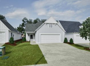 822 Hunters Way, Opelika, AL 36801