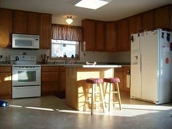 2nd image of 524 15th Ave N
