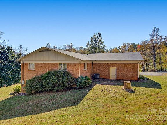 4th image of 2112 Wendwood Dr