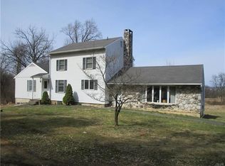 3923 Gehman Rd, Macungie, PA 18062