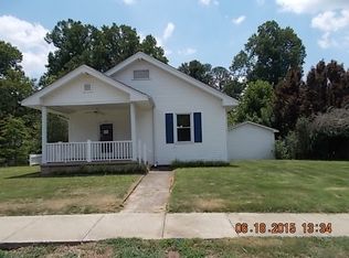 60 Lawrence St, Lyman, SC 29365