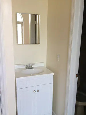 Rented by Land Line Realty Group LLC | media 10