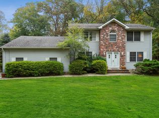 37 Agress Rd, Millstone Township, NJ 08535