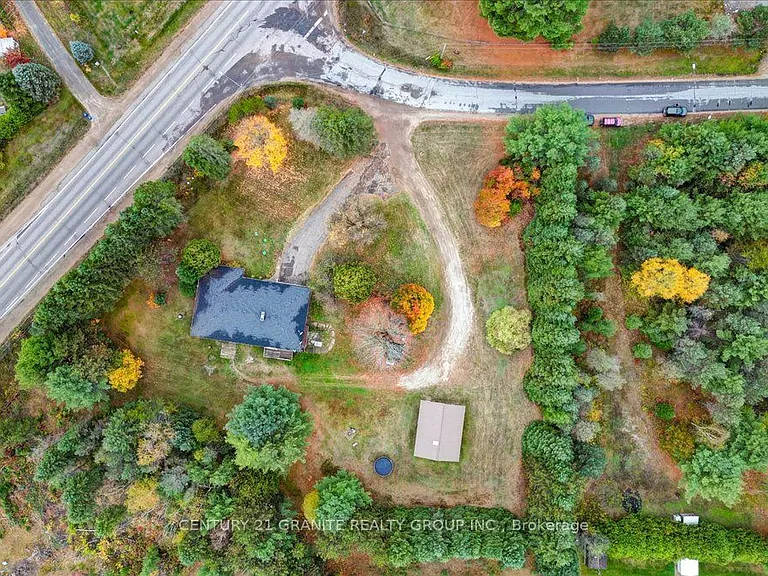4 Maxwell Settlement Rd #1 — Photo 31