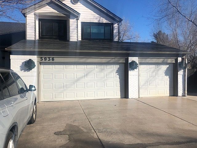 3 car garage