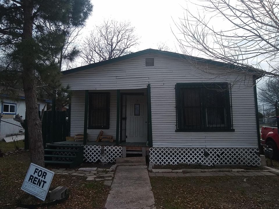 1st image of 250 Segura St