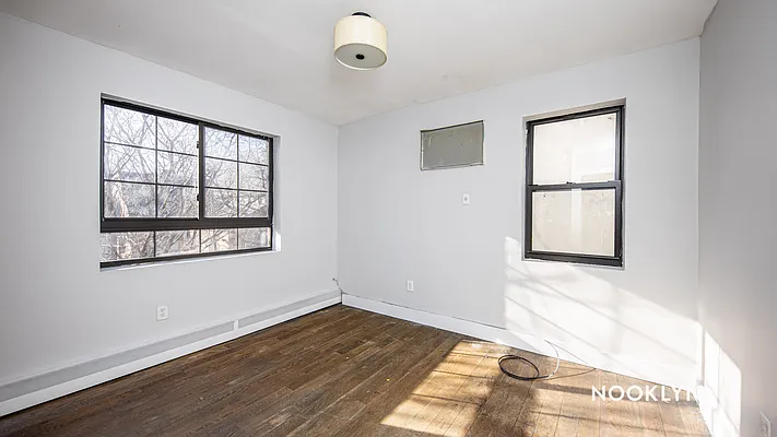 Rented by Nooklyn NYC LLC | media 16