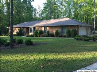 903 Shades Cliff Rd, Jasper, AL 35504