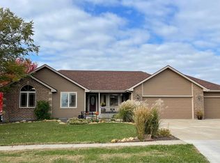 4229 SW Misty Harbor Ave, Topeka, KS 66610